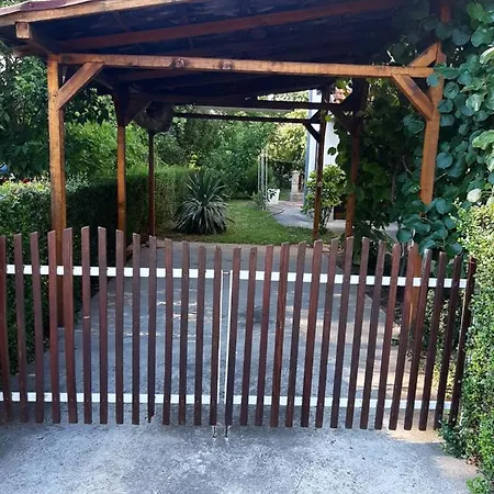 Apartman Ljiljan Nis Exterior photo