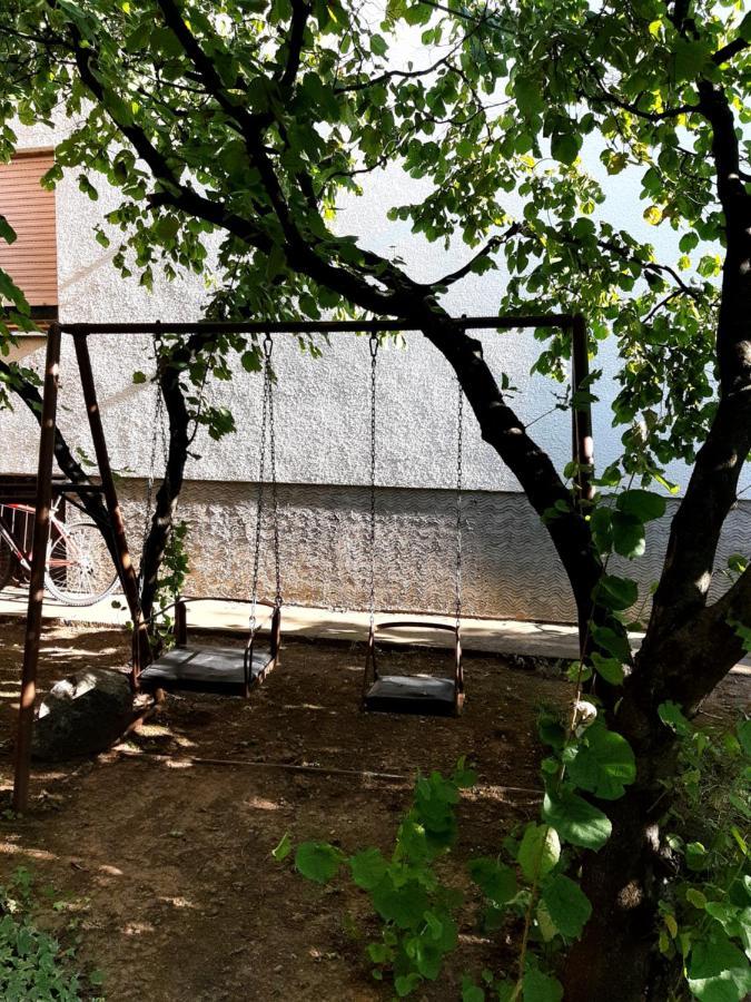 Apartment Ljiljan *